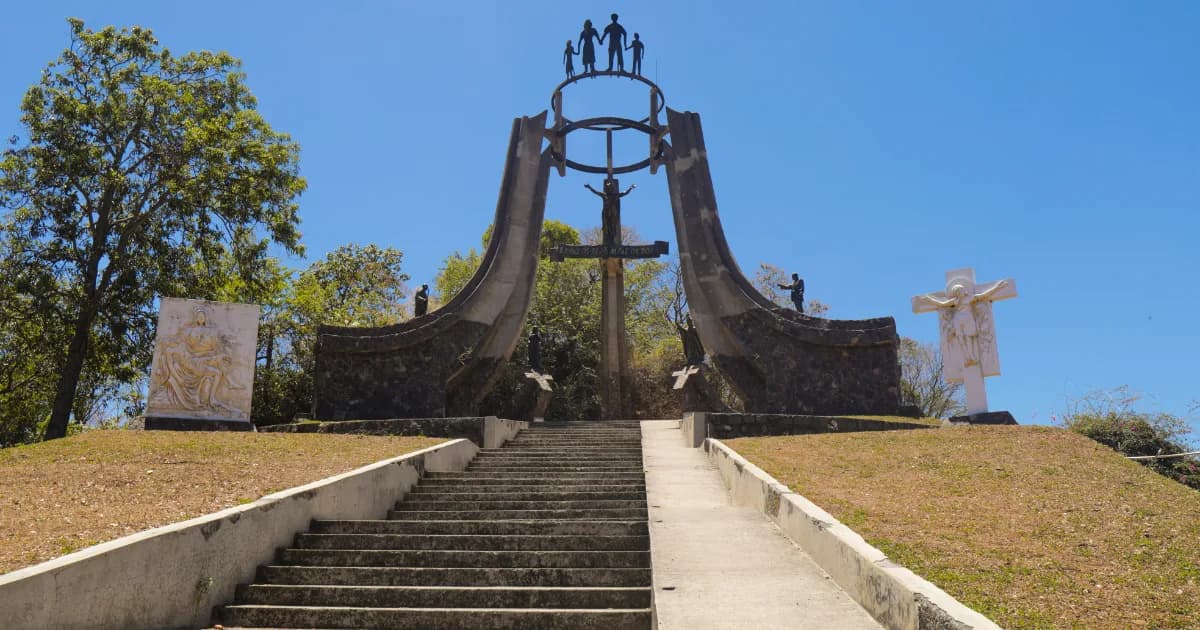 Monumento A La Paz Y La Reconciliación